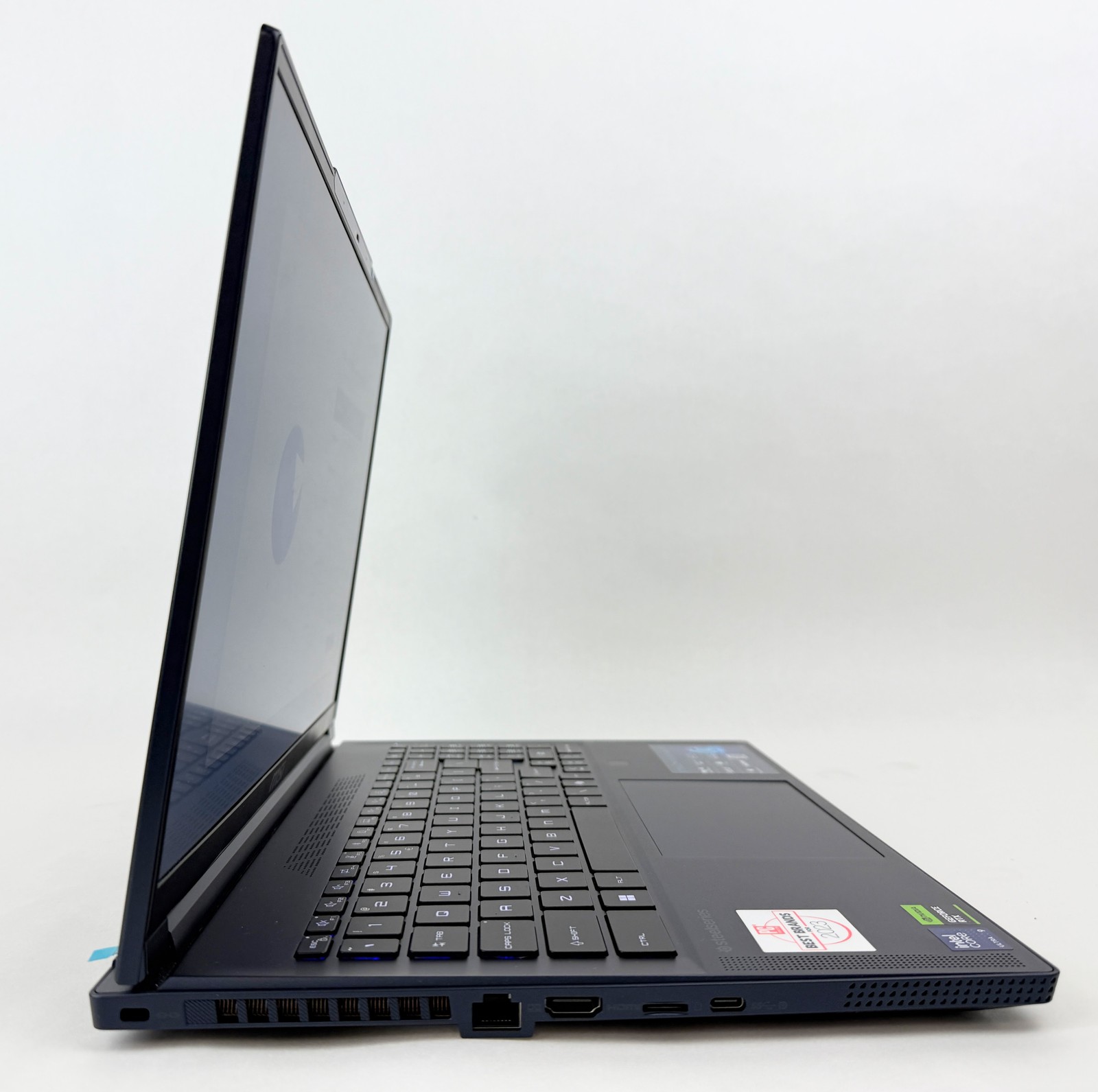 MSI Stealth 16 AI Studio A1V 16″ FHD 165Hz Ultra 9 185H 32GB 1TB RTX 4070 W11H