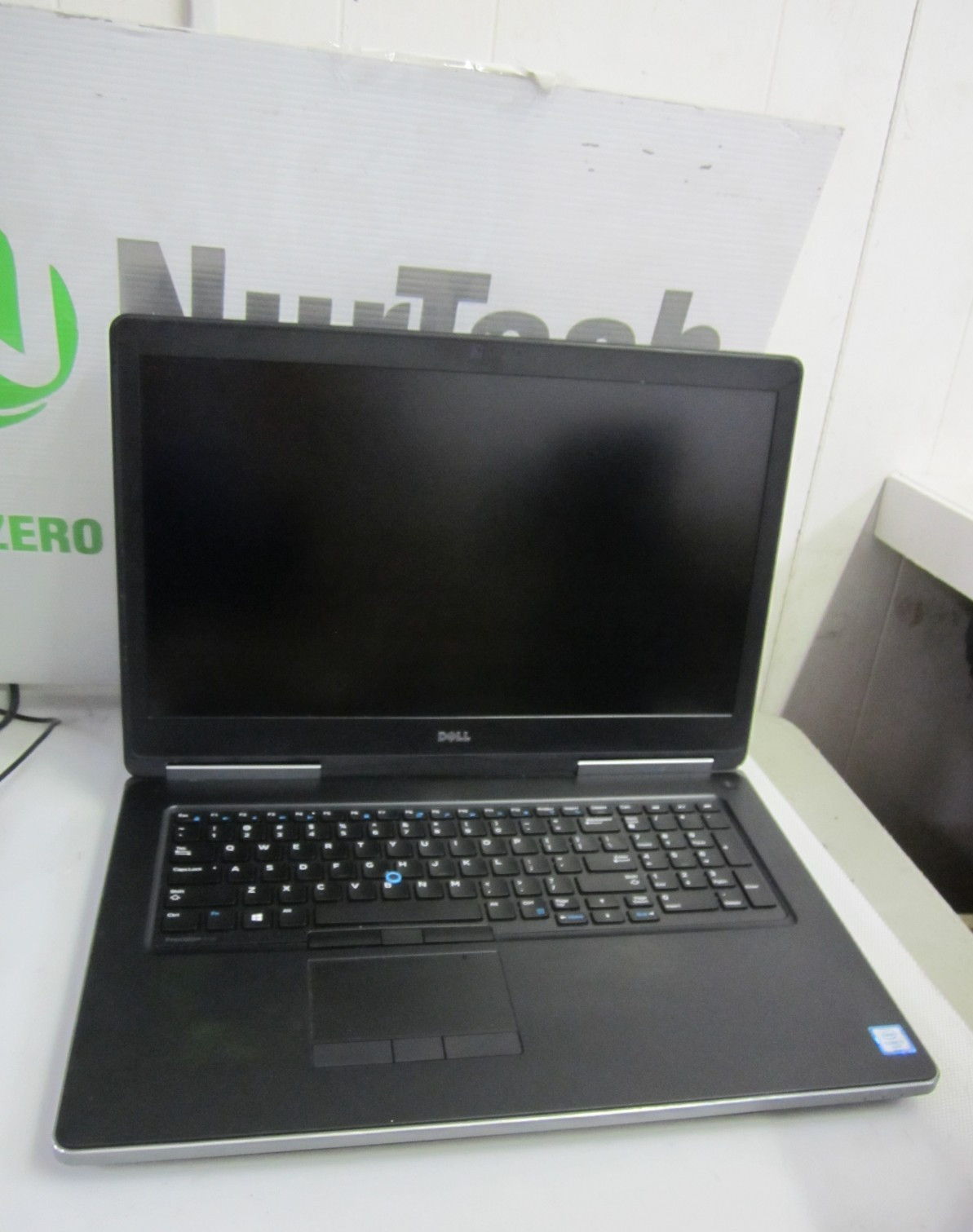 Dell Precision 7720 i7 6TH GEN 32GB 512GB M2SSD 2.90GHZ LAPTOP + AC QUADRO M1200