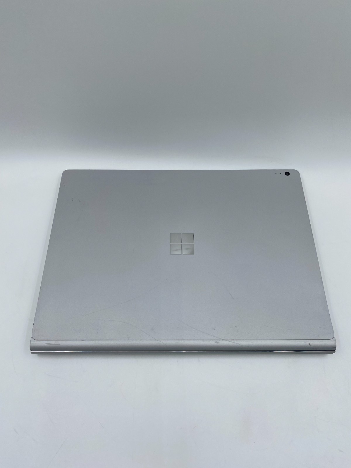 Surface Book2 1832 i5-7300U Nvidia 2.6GHZ 8GB DDR4 256GB SSD Silver FAIR/DENT