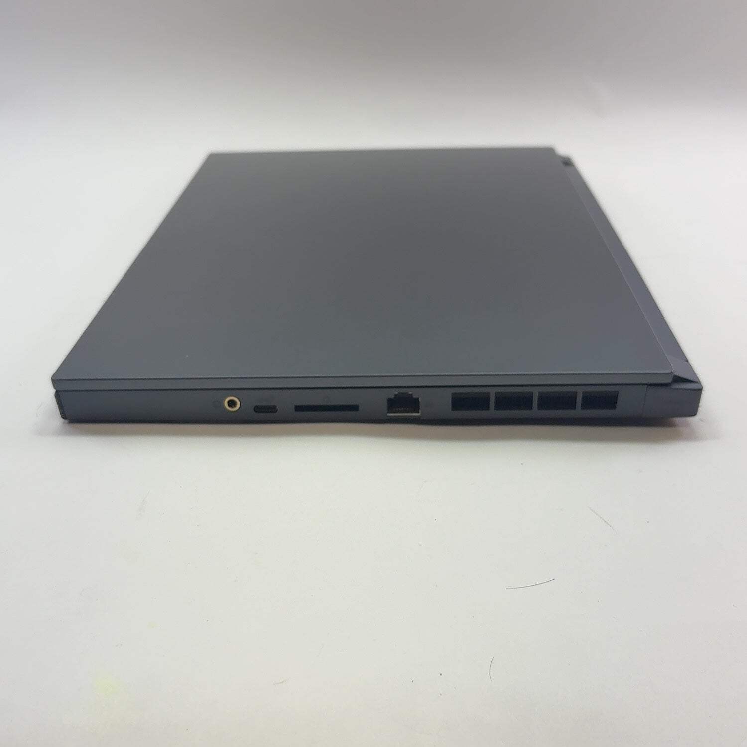 MSI Workstation WS66 15.6″ i9-10980HK 3.1GHz 64GB 500GB Quadro RTX 5000 Max-Q