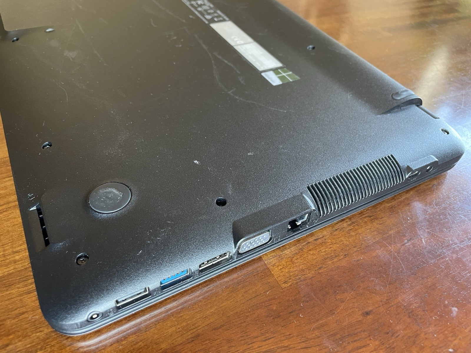 Asus X540SA – RBPDN09 15.6″ Laptop Pentium N3710 1.6GHz 4GB RAM NO HDD NO OS