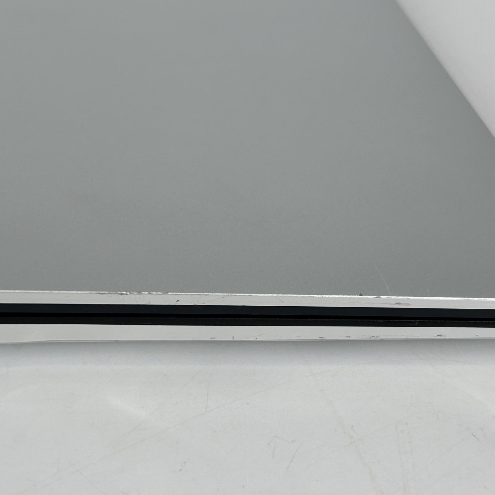 Dell XPS 15 9500 Silver FHD+ i7-10750H 2.60GHz 16GB 512GB SSD GTX 1650 Ti Good