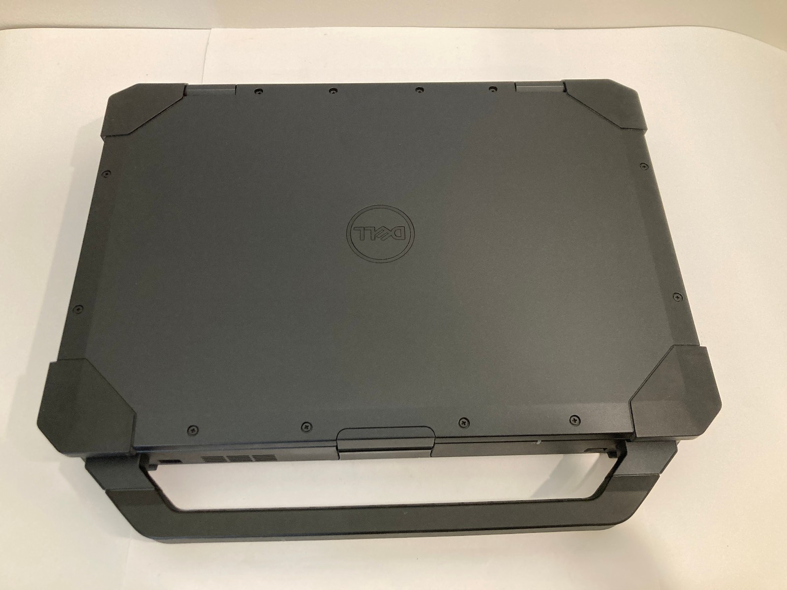 Dell Latitude 5424 Rugged i7-8650U 16GB DDR4 256GB NVMe Touch RADEON RX 540 W11P