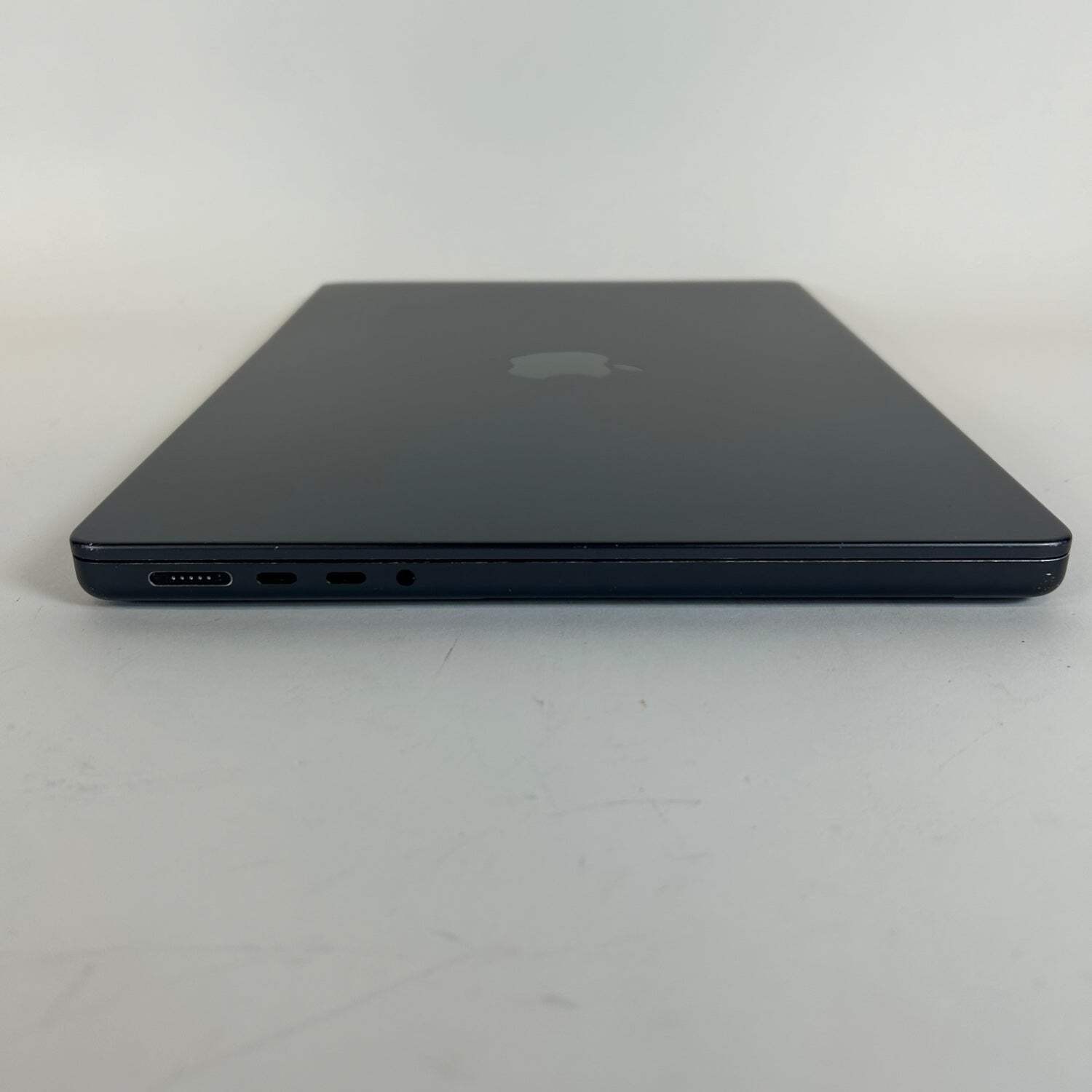 2024 Apple MacBook Pro 14″ M4 Pro 16C GPU 4.5GHz 24GB RAM 1TB SSD A3401
