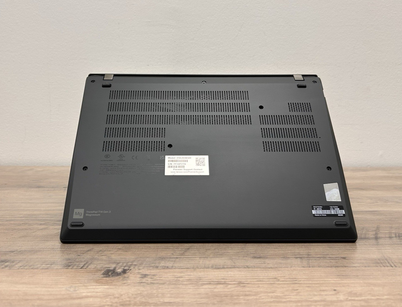 Lenovo ThinkPad T14 Gen 3 | Intel i5-1245U 21AJS5N500