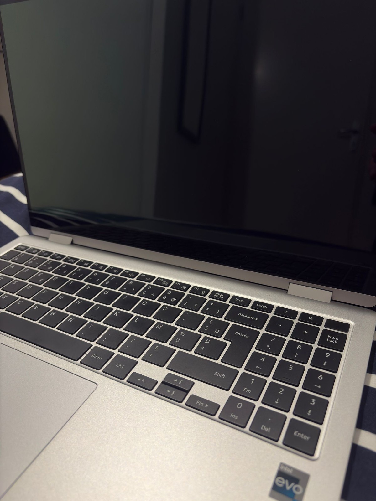Samsung Galaxy Book3 360 15.6″ (1TB SSD, Intel Core i7 13th Gen., 5.00 GHz,…