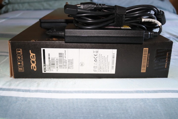 Acer Nitro 17 Gaming Laptop (N23Q4) – Dead / No Power – For Parts – 17.3″ QHD…