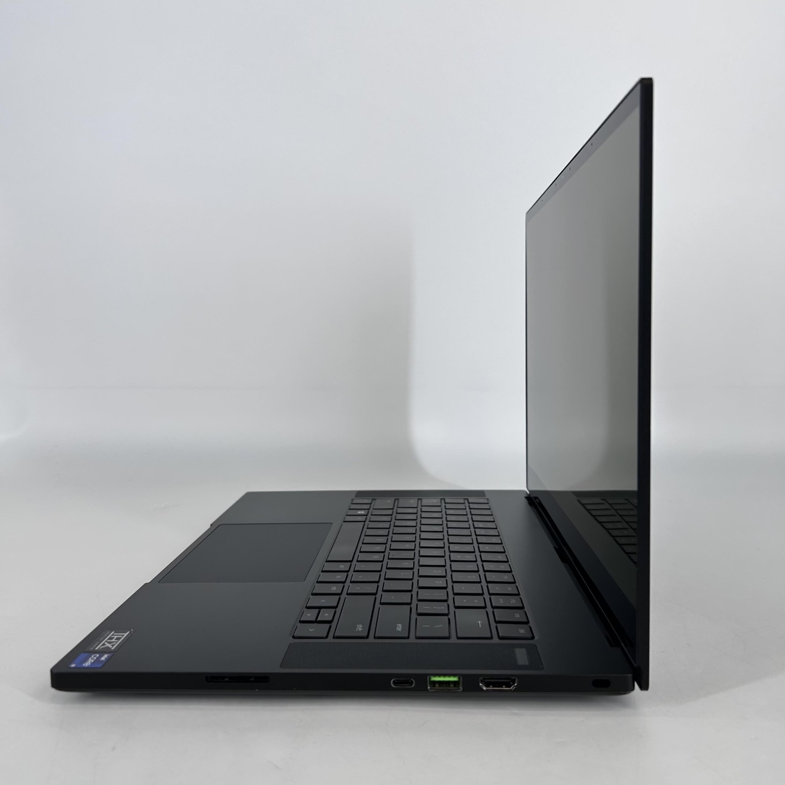 Razer Blade 15 Advanced 4K TOUCH i9-11900H 2.50GHz 32GB 1TB SSD RTX 3080 Good