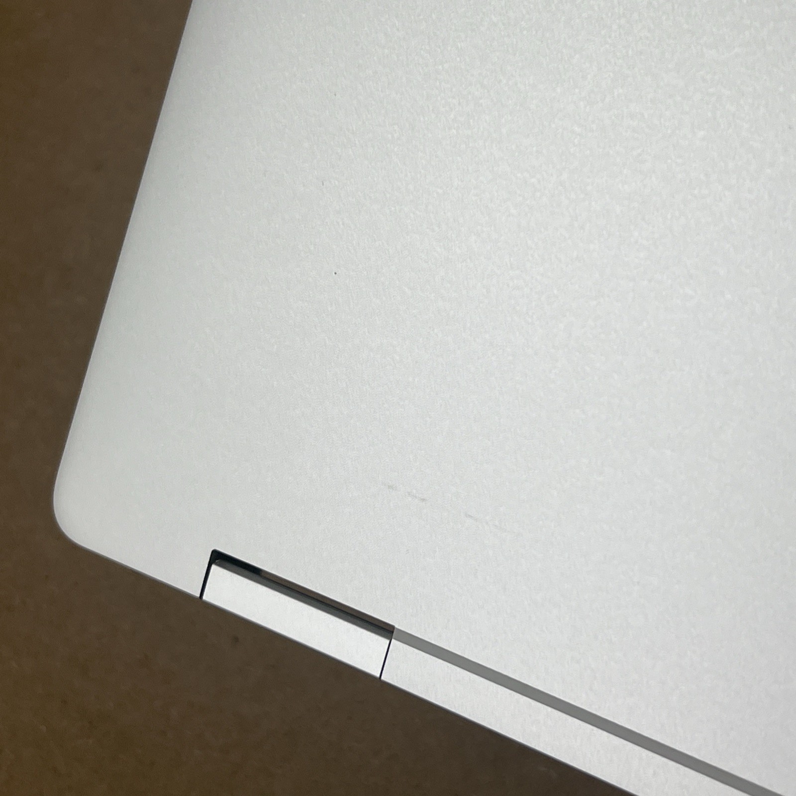 Dell XPS 15 9575 2-in-1 4k i7-8705G 3.1GHz 16GB RAM 256GB SSD – Good *Read Desc*