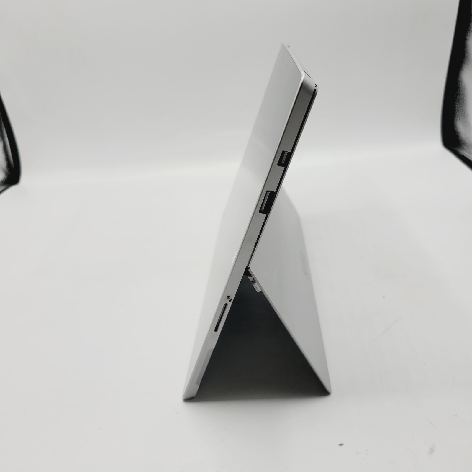 Microsoft Surface Core i7 4650U 1.7GHz 8GB RAM 256GB SSD 14″ ***Boot to Bios