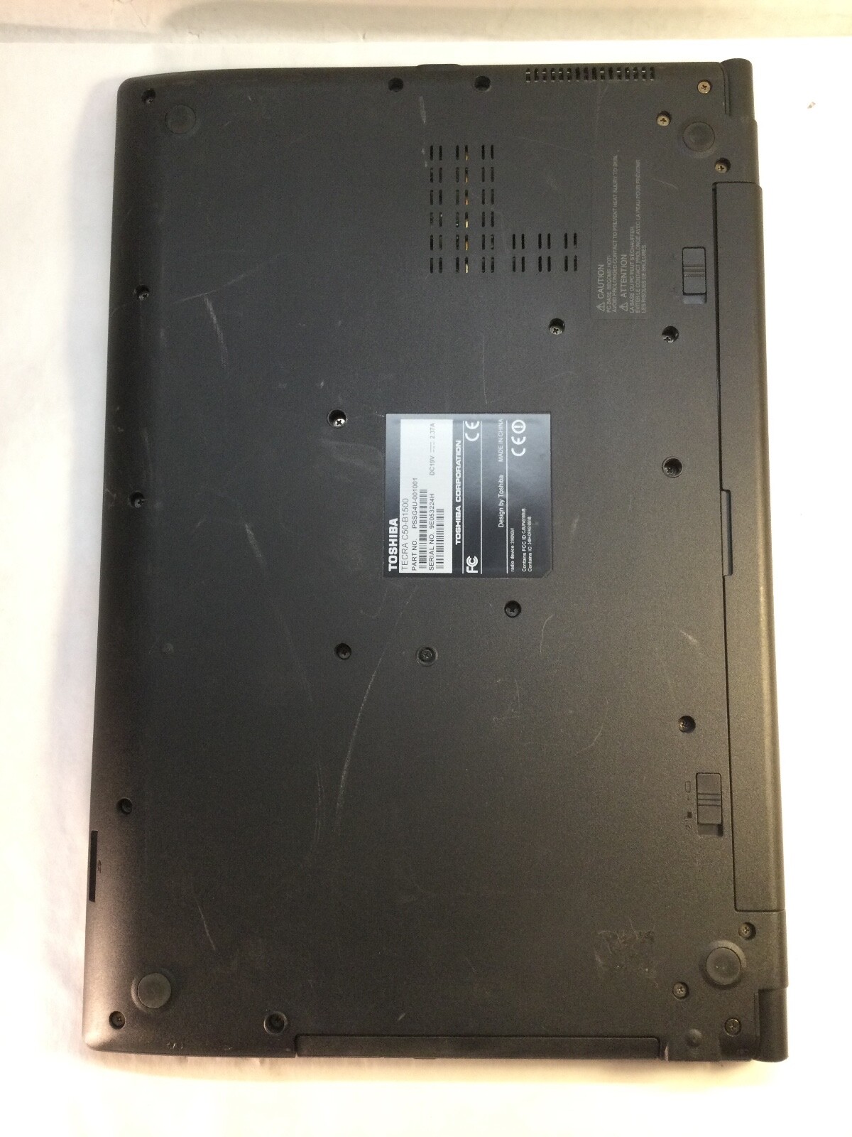Toshiba Tecra C50-B1500 15″ Laptop Intel Core 13-4005U- BAD DISPLAY -MZ