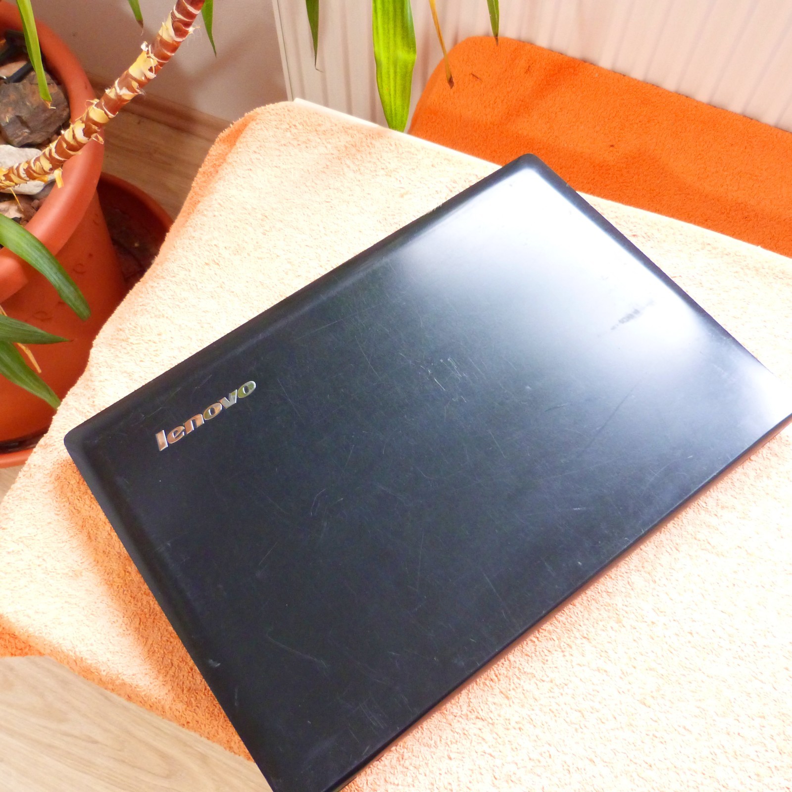 Lenovo Z50 ULTRABOOK 15″ FULLHD l SSD Windows 11 l AMD QUAD CORE l 8GB RAM