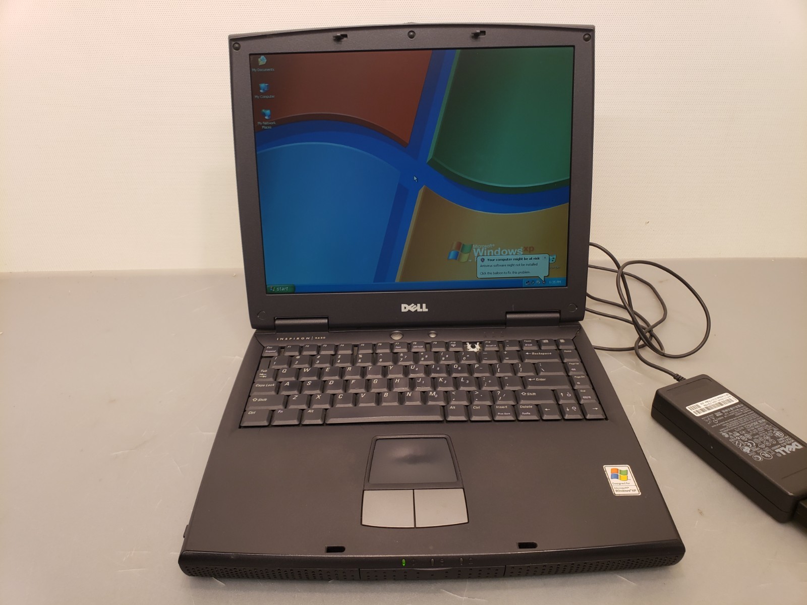 Vintage Dell Inspiron 2650 Intel Pentium 4 256MB 30GB WinXP Laptop AS-IS Read
