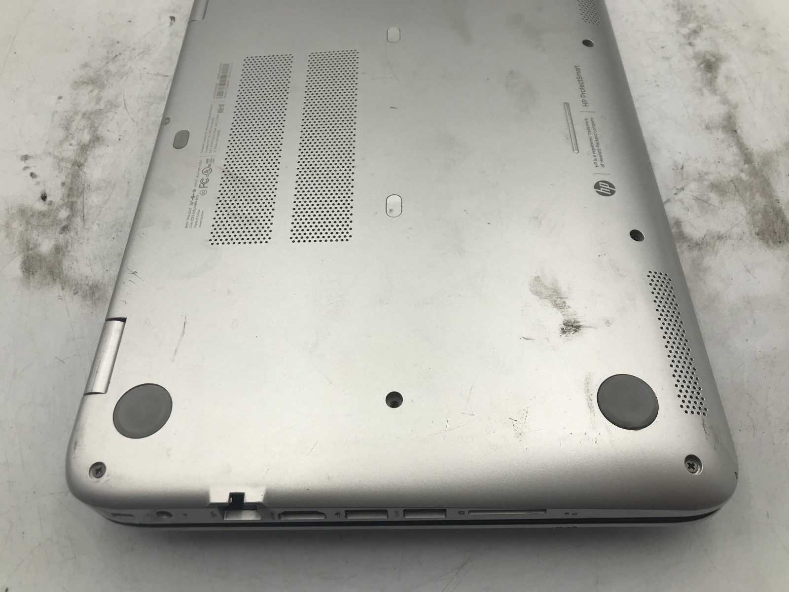 HP 13 A010DX – BOOTS TO BIOS – INTEL I3 4030U – 4GB RAM – NO OS – READ DESC – BB
