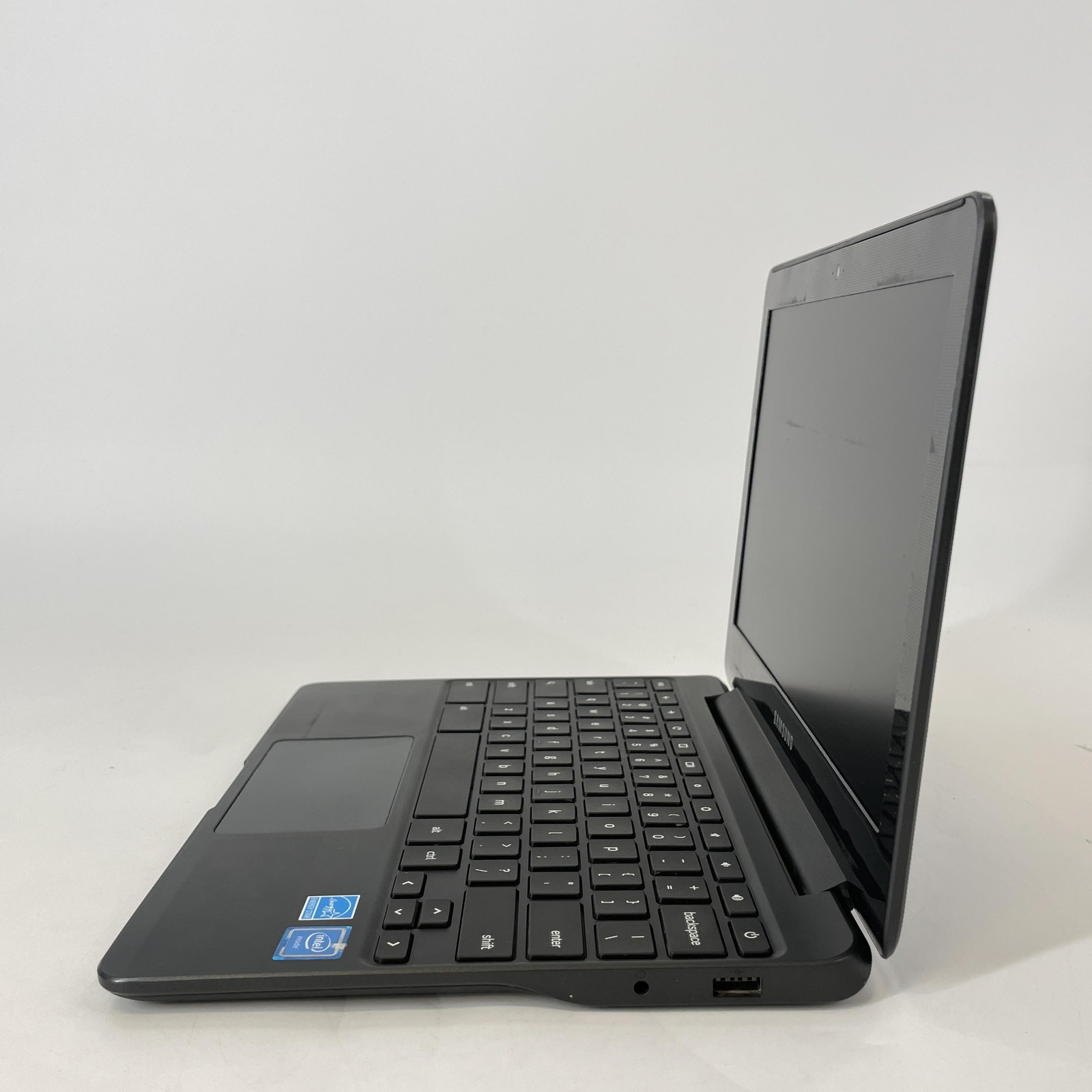 Samsung Chromebook 3 XE500C13 11.6 HD+ 1.6 GHz Celeron 2GB 16GB eMMC Good