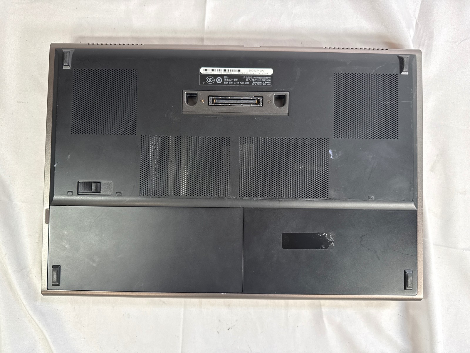 Dell Precision M4700 i7-3740QM 2.7GHz 8 GB No Drive 15.6″ FOR PARTS/REPAIR