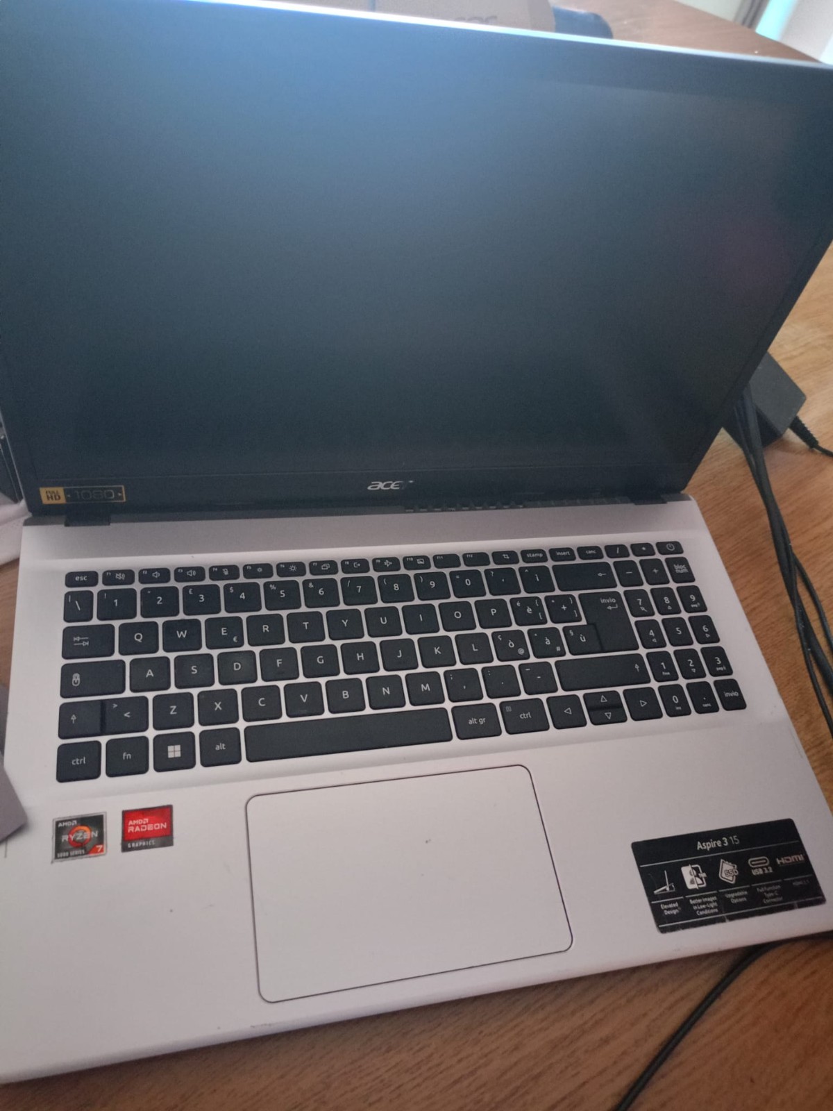 Acer Aspire 3 15(A315-44P)-Ryzen7 5700U/512gb SSD