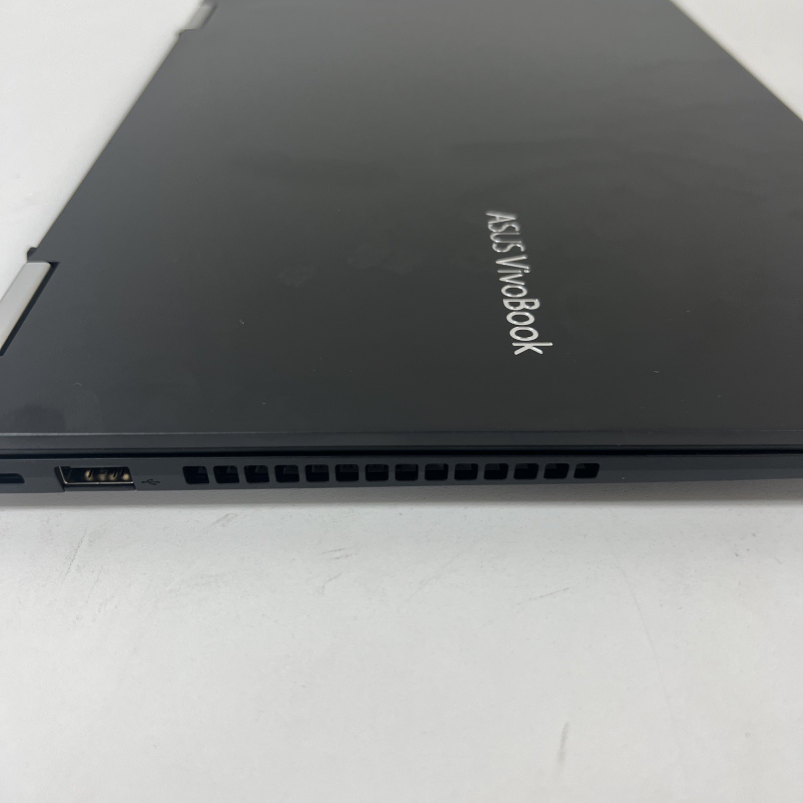 ASUS VivoBook Flip 14 | 14″ Touchscreen | 4GB Ram | 128SSD | Free Shipping!