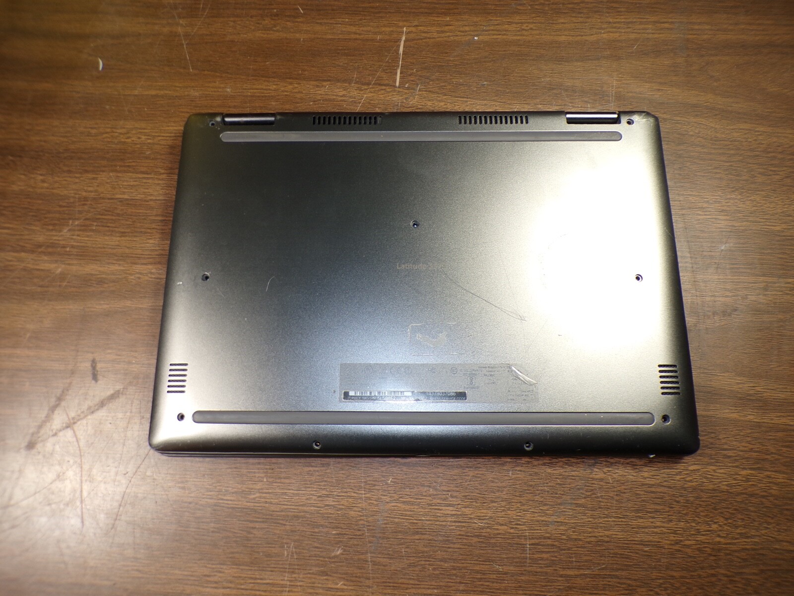 DELL LATITUDE 3379 INTEL CORE i3-6100U 2.30GHZ 8GB RAM **NO HD/ NO CADDIE/ NO OS