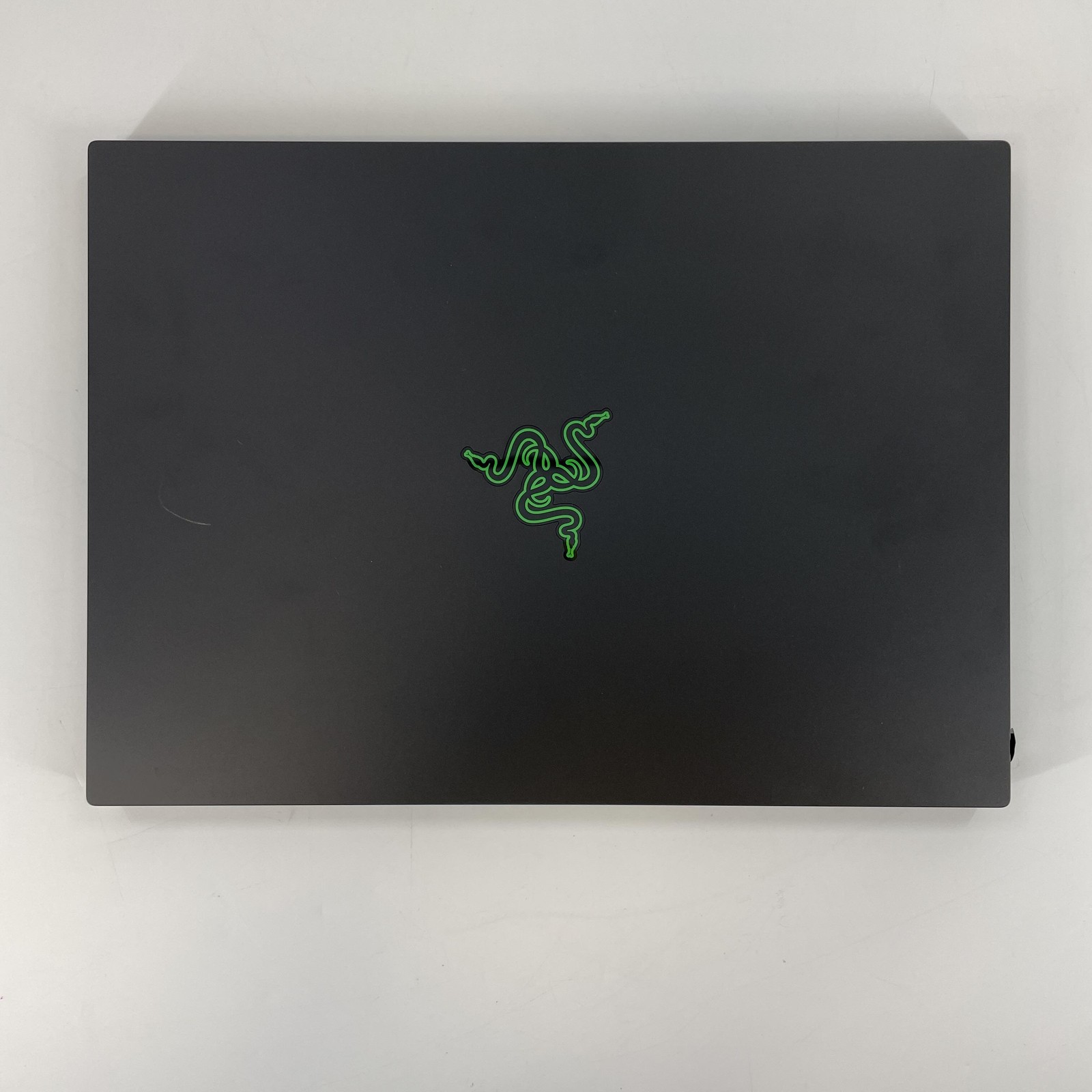 Razer Blade 14 120Hz QHD+ Ryzen AI 9 365 32GB 1TB SSD RTX 5070 Very Good