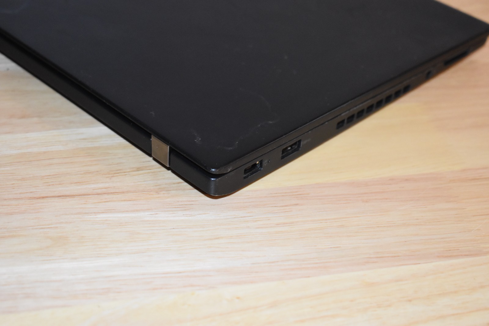 Lenovo ThinkPad T470s Core i5-6300U 2.4GHz 4GB 128GB SSD Windows 10 Pro Webcam