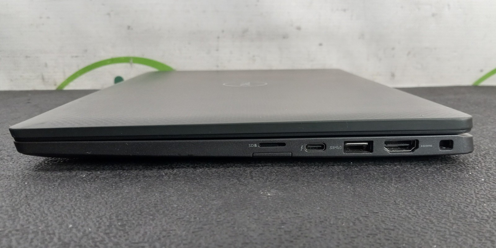 Dell Latitude 7420 14″ i5-1135G7 8GB 256GB SSD FHD Laptop w Adapter Win11 READ