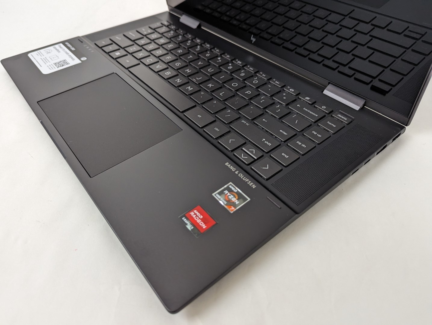HP ENVY x360 15-ey0023dx 15.6″ FHD Touch Ryzen 7 5825U 12GB 512GB SSD 2in1 W11H