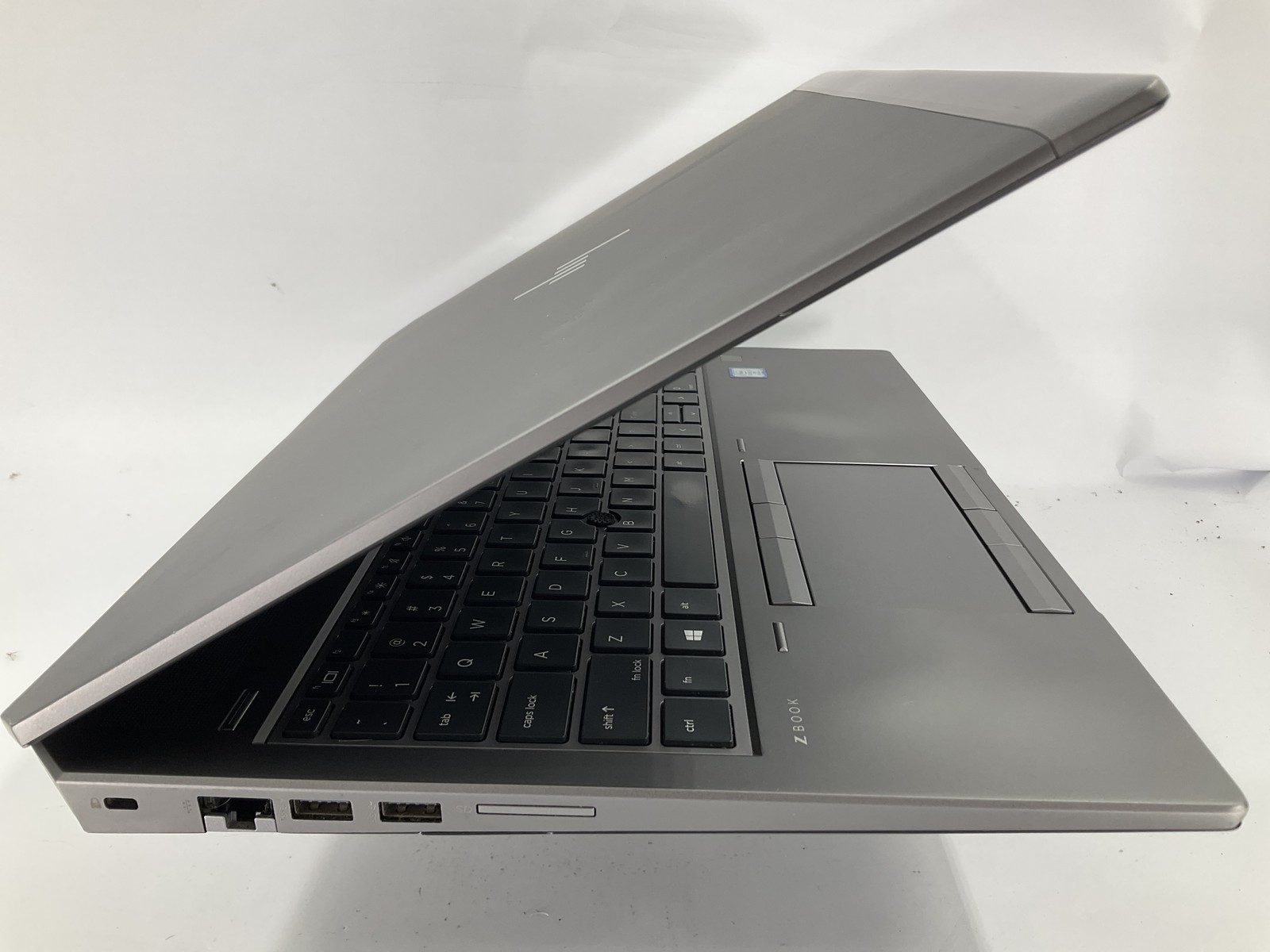 HP Zbook 15 G6 15.6″ Core i7-9850H 512GB 32GB B Win 11 Pro T1000