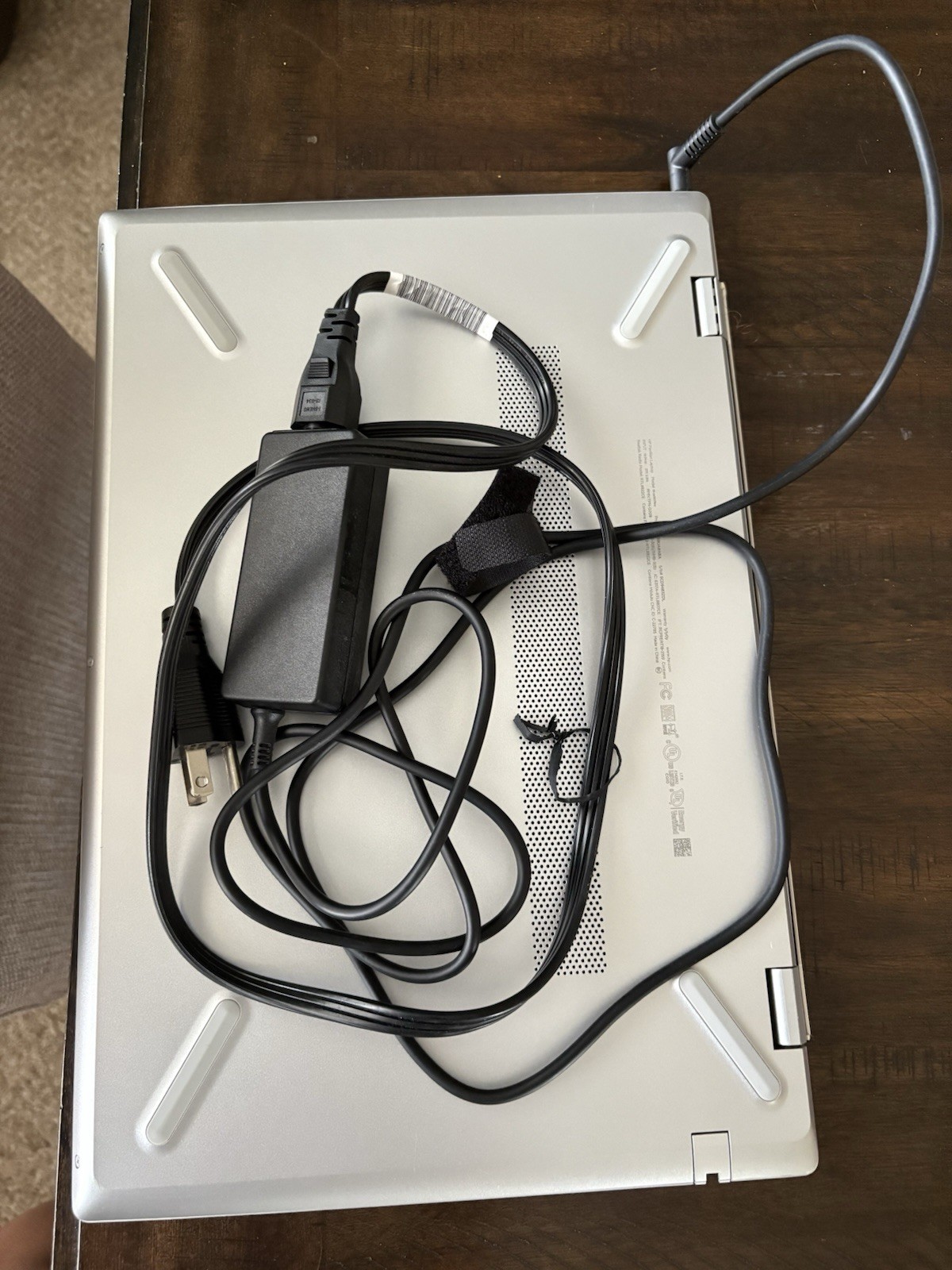 HP Pavilion 15″ Laptop Intel Core i7 Silver HDMI USB-C Webcam Wi-Fi Charger