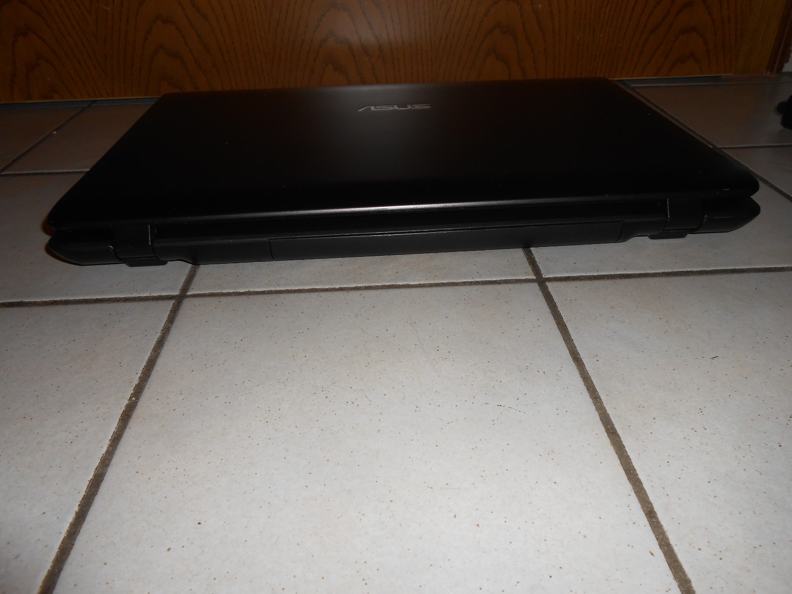 Asus K73T AMD A6-3420M 4x 1.5GHz / 8GB RAM / 500GB HDD / 17.3 inch Linux Mint