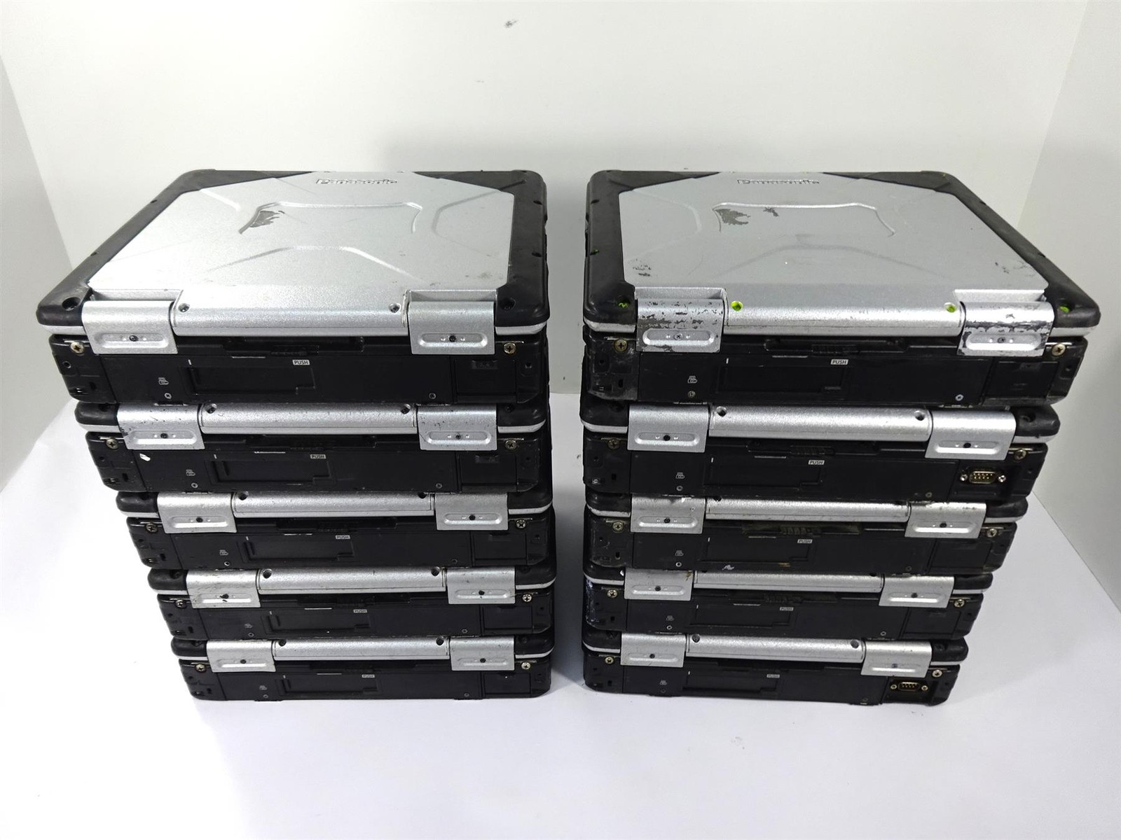 Lot 10 – Panasonic CF-31 Core i5-3340M 2.7GHz 4GB DDR3 – MK4 – No Hard Drive