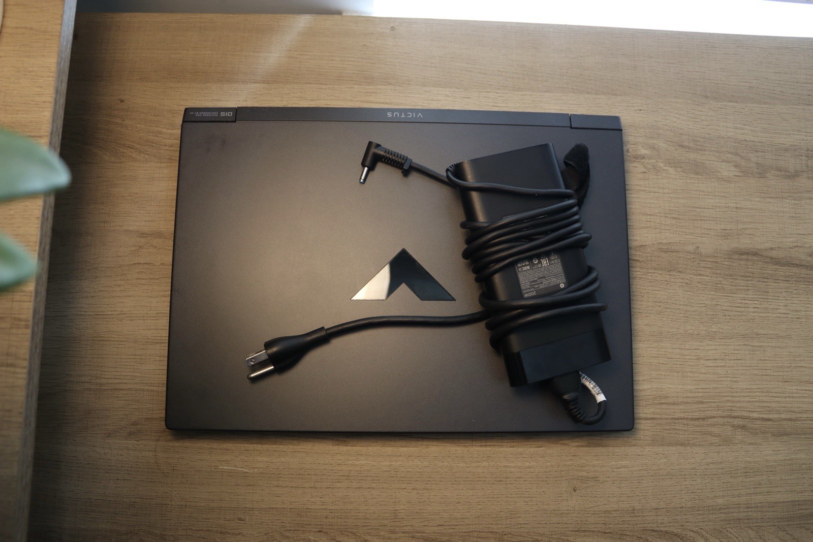 HP Victus Gaming Laptop RTX 4050 32GB RAM 2TB SSD 144Hz