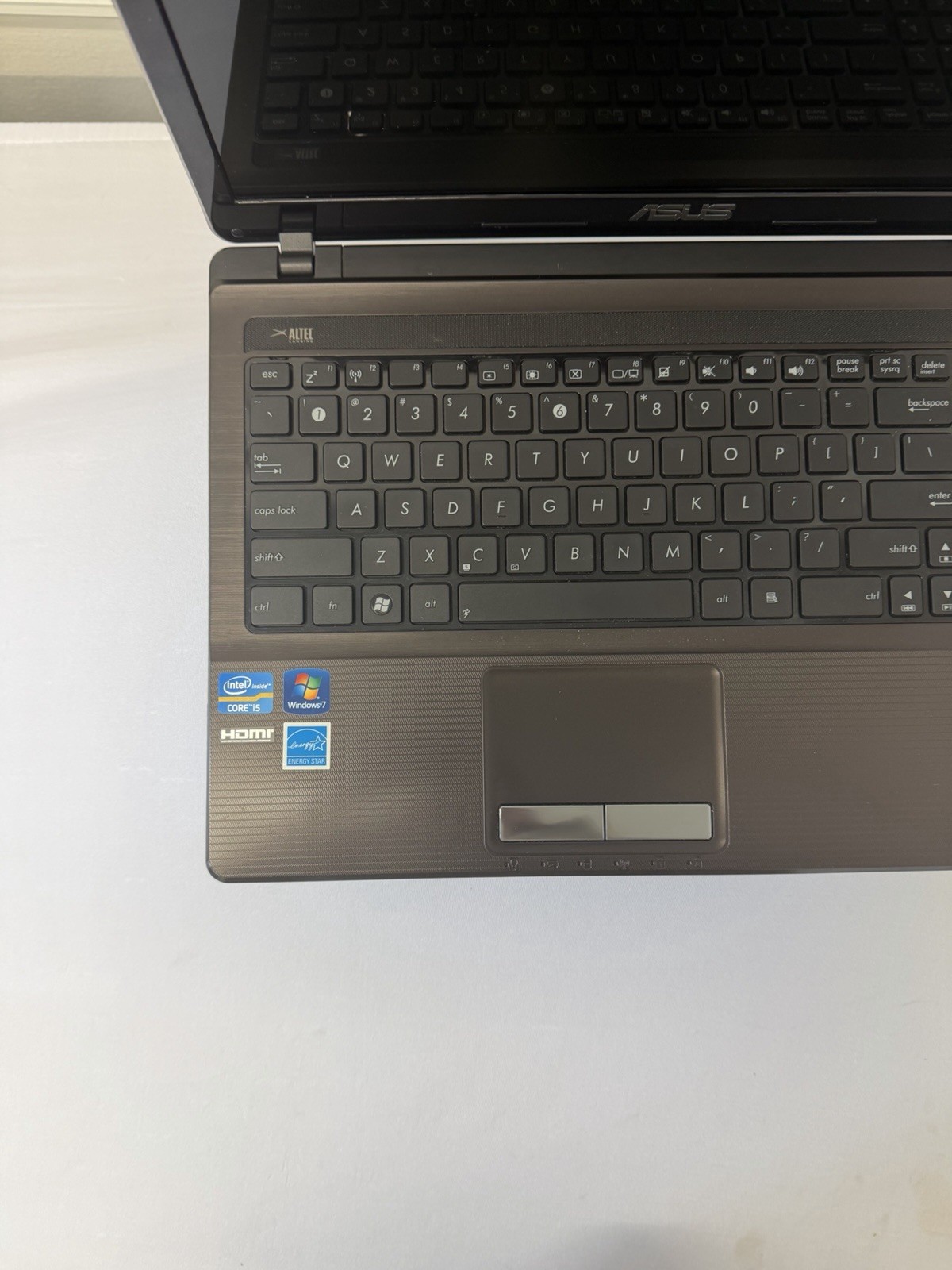 Asus K53E Laptop – Good Screen – Intel i5-2450M – Read Des