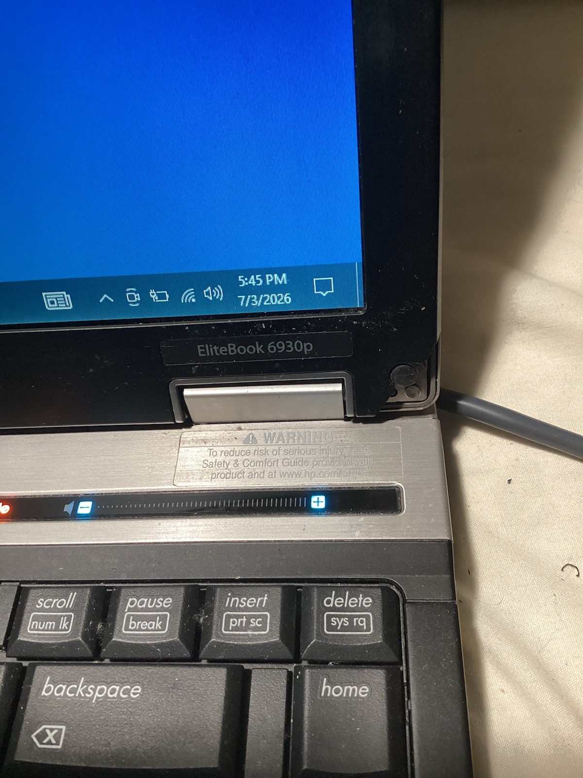 HP EliteBook 6930p 14″ Core 2 Duo P8700 2.53GHz 4GB 150 GB SSD Win10 Pro