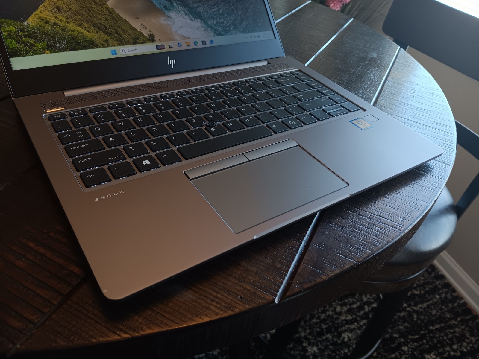 HP ZBook 14U G6 Laptop(256GB SSD Intel Core i5-8365U 1.9GHz 8GB RAM) Laptop