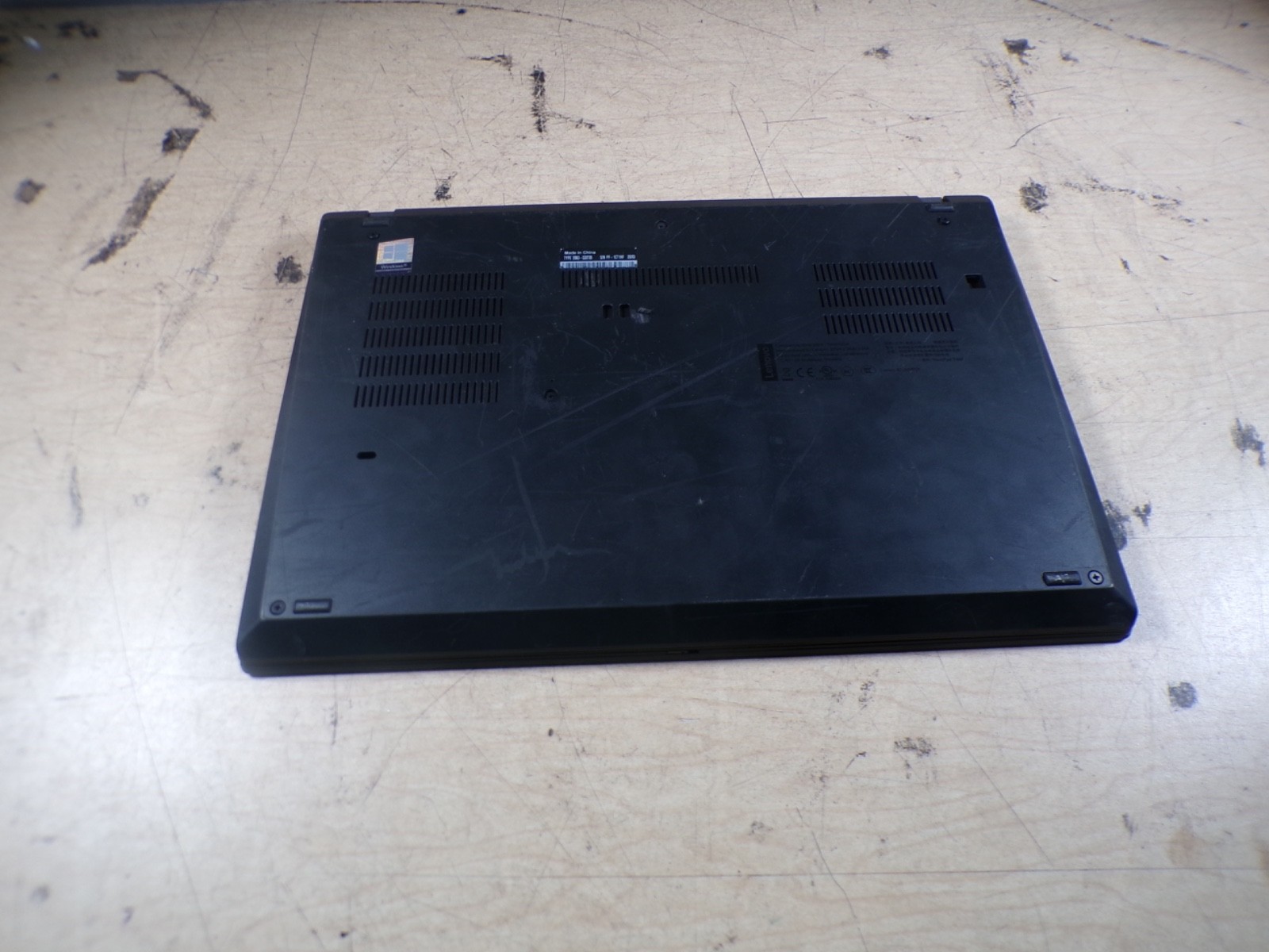 THINKPAD LENOVO T490 INTEL CORE I5 8TH GEN 16GB RAM **NO HD/ NO CADDIE/ NO OS