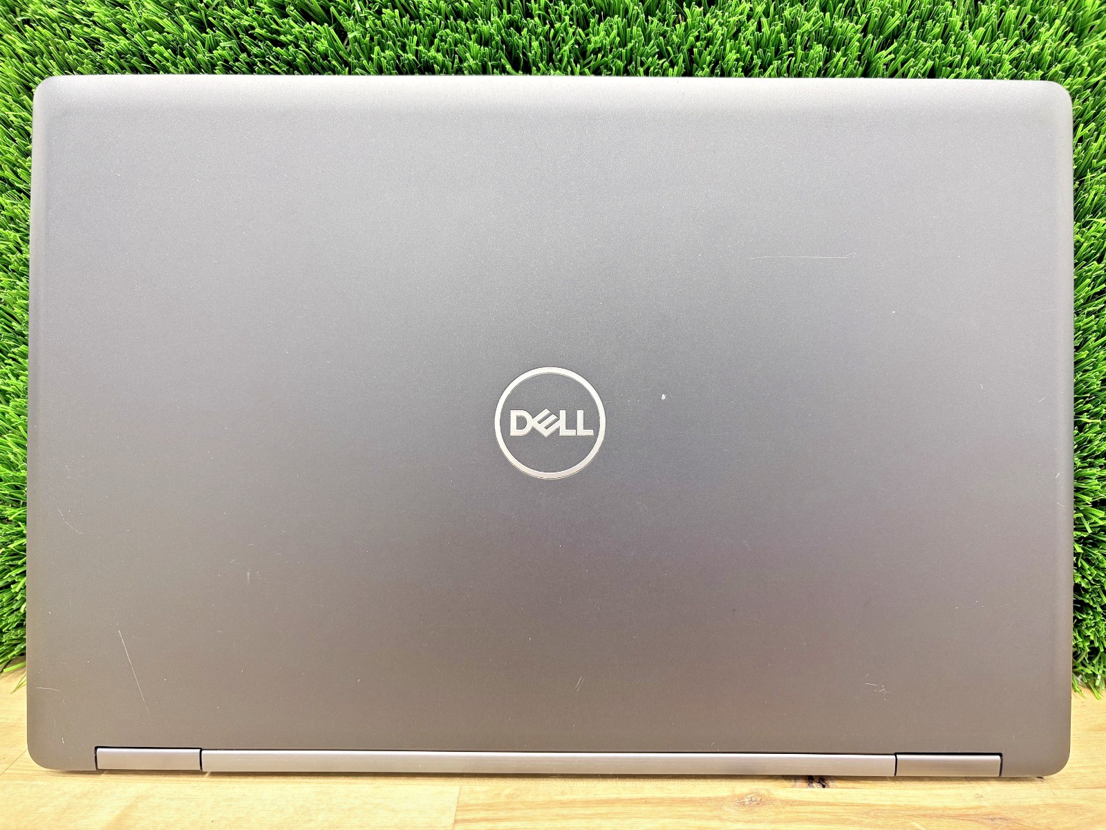 Dell Latitude 5590 Intel i5-8th Gen 1.60GHz 16GB RAM 256GB SSD Windows 11 Pro*