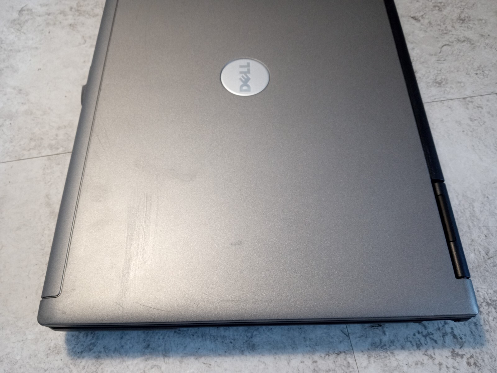 Dell D620 Laptop / 1.66ghz / 2gb / Windows XP / WIFI / DVD / very fast! RS232