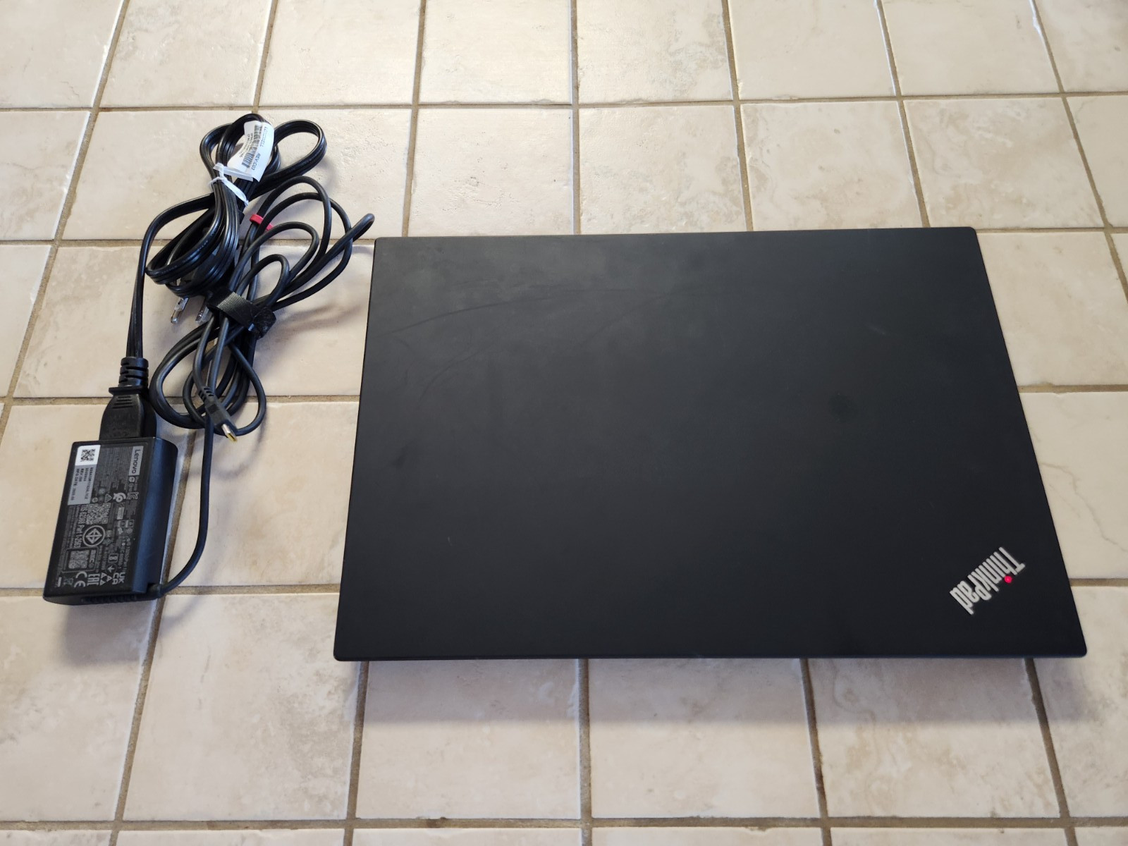Lenovo ThinkPad T490 | i5-8265U | 8GB RAM | 256GB SSD | Win 11 Pro