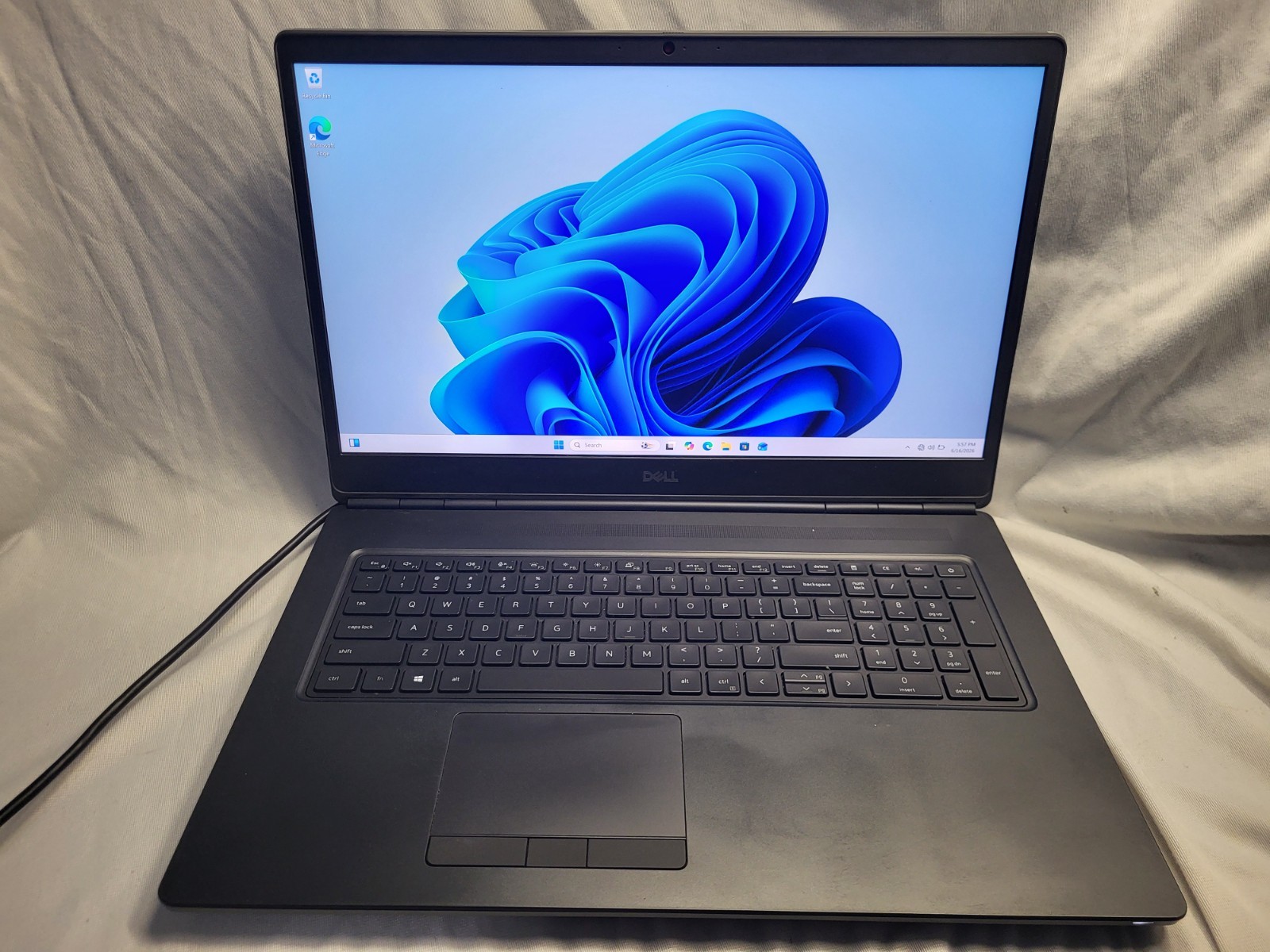 Dell Precision 7760 17.3″ Nvidia RTX A5000 i7 2.5Ghz 16GB 256 SSD Win 11 Pro