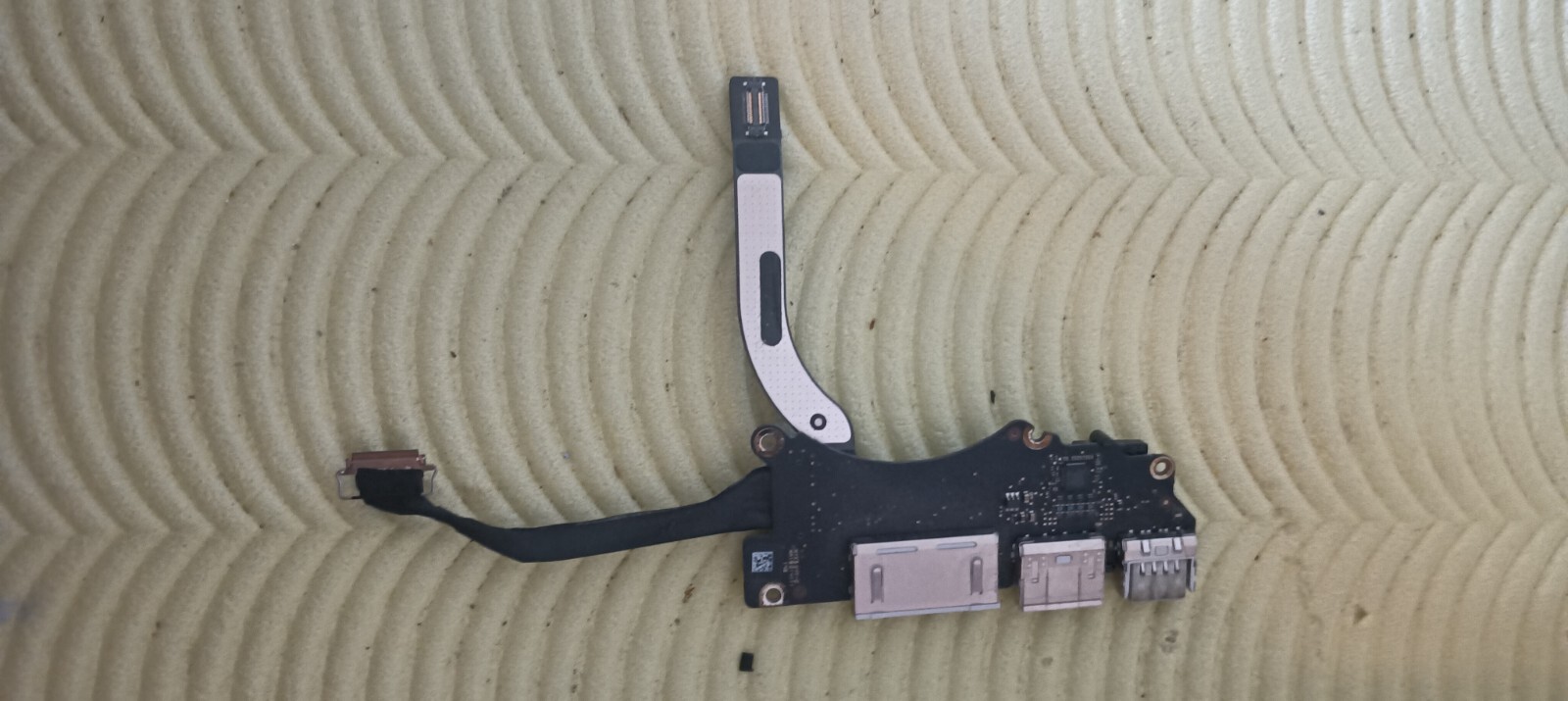 macbook pro 15 a1286 usb card cable flat connectors