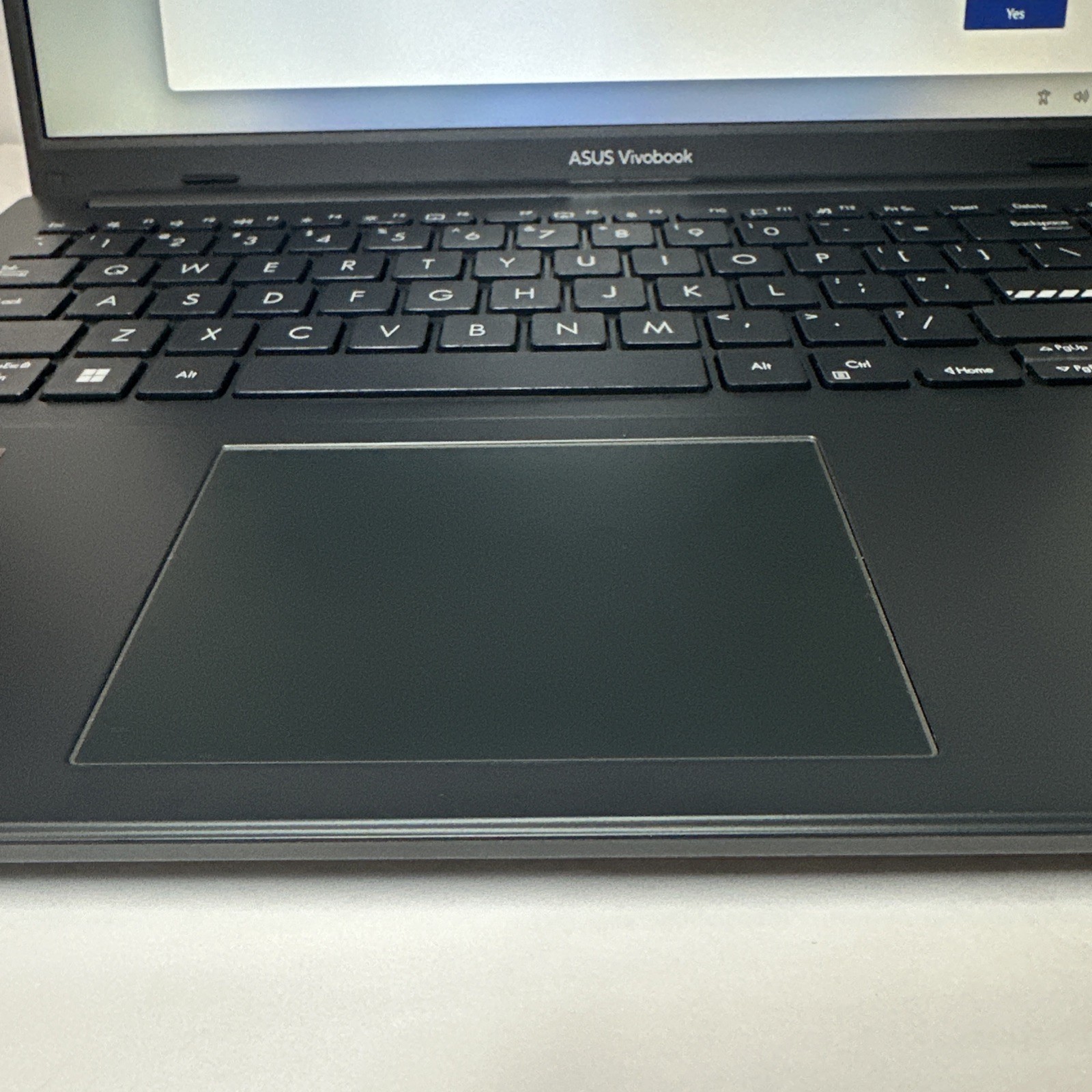 ASUS Vivobook Go 15.6” FHD Slim Laptop, AMD Ryzen 3 7320U 8GB Ram 128GB SSD WIN
