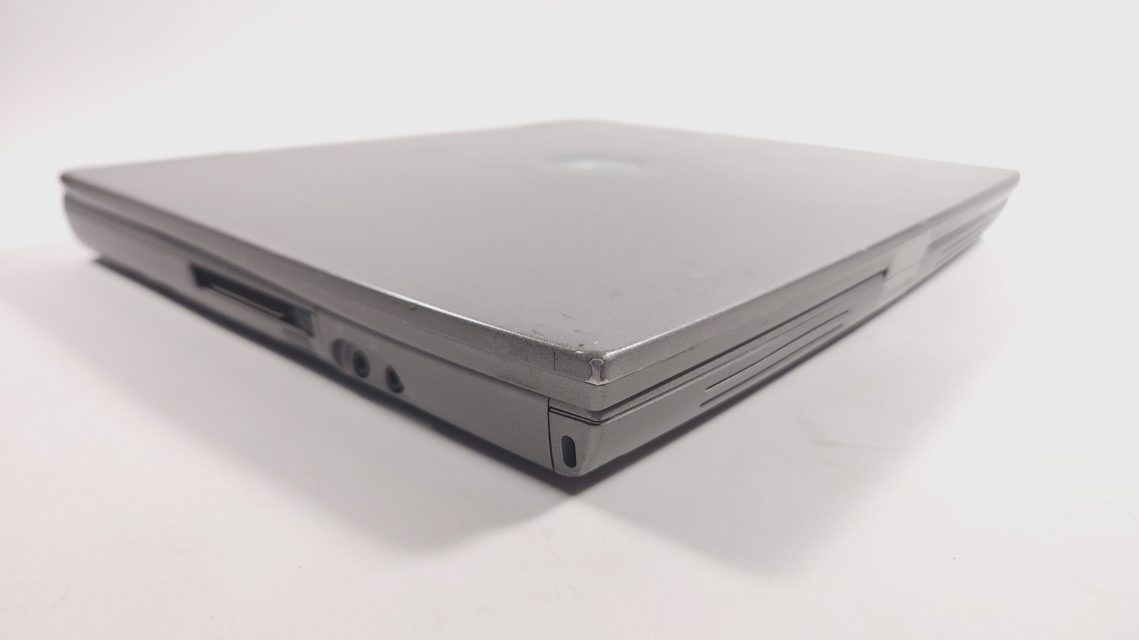 Retro Gaming Laptop Dell D600 Pentium 512mb RAM 20GB HD Windows XP Parallel Port