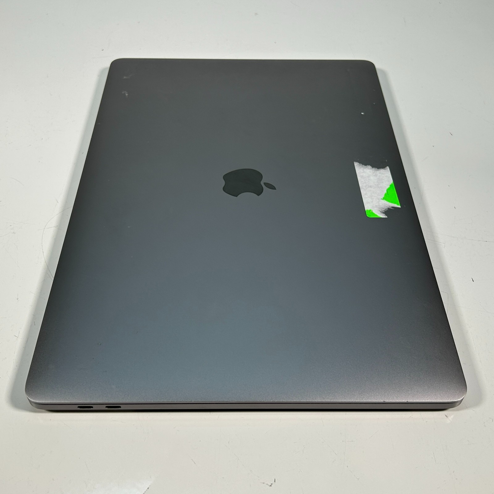 Apple MacBook Pro A1990 i7-9750H 2.6GHz 16GB RAM 256GB NVMe Sequoia 15.7.7 Used