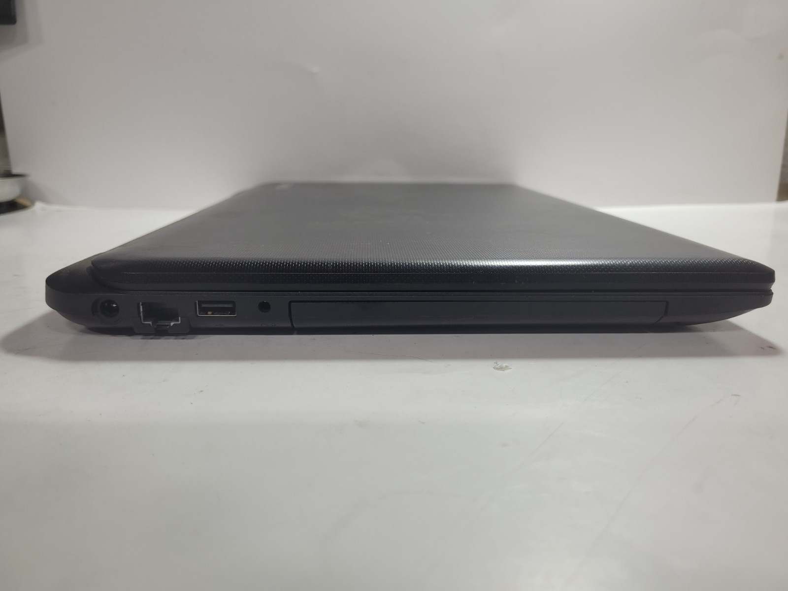 Toshiba Satellite C55-B5299 w/Celeron N2830, 2GB RAM, 500GB HDD for Repair #0292