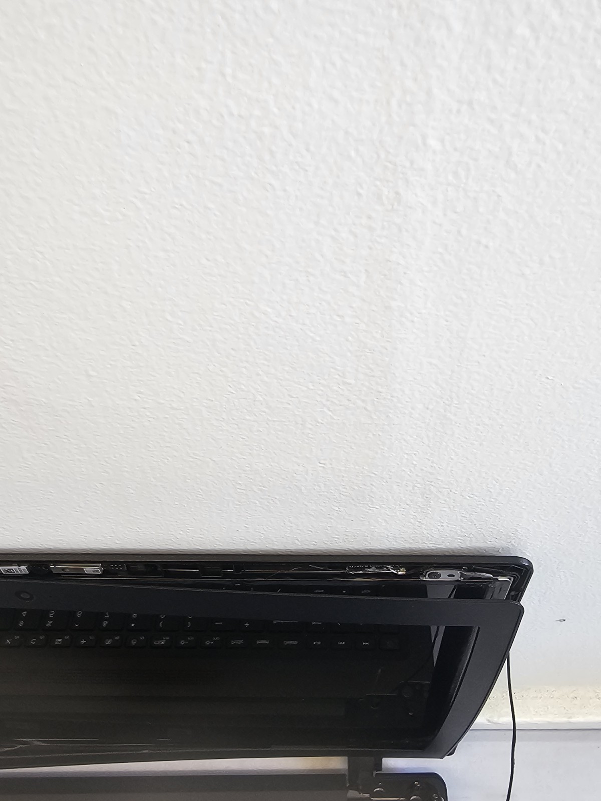 Lenovo IdeaPad 110-15ACL Laptop – AMD A6-7310 – 4GB RAM – 500GB HDD Win 10 READ