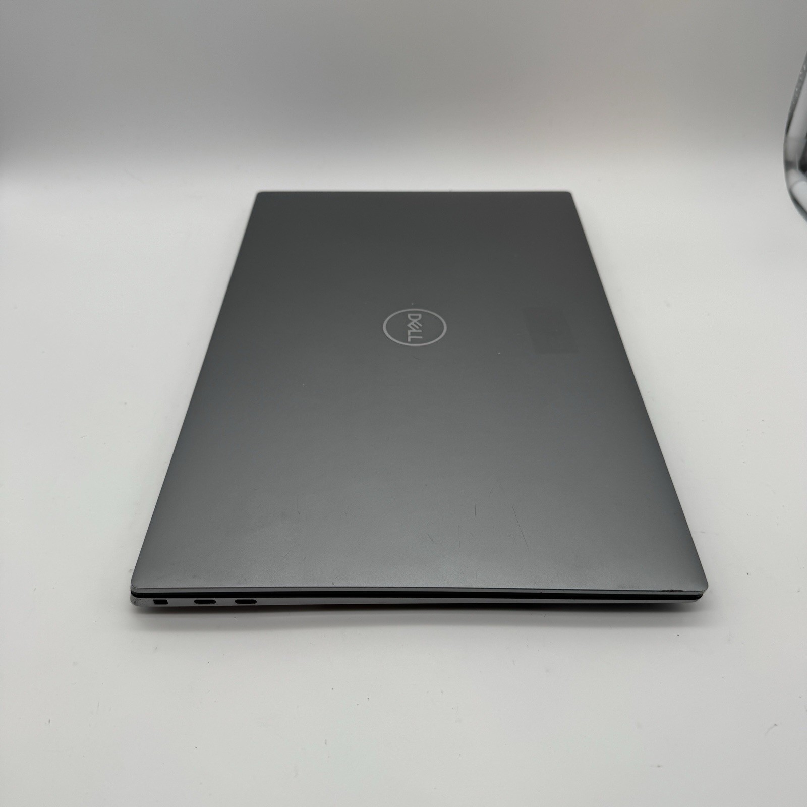 Dell Precision 5560 15.6″ FHD+ | i7-11800H 2.30GHz | Quadro T1200 | No RAM/SSD