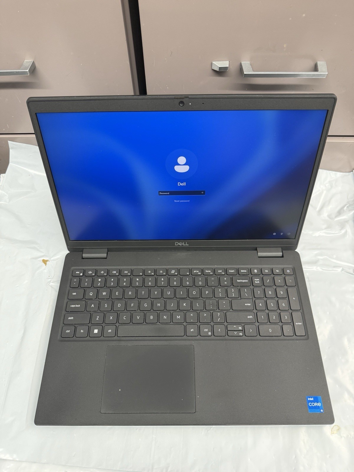 Dell Latitude 3520 15.6″ Windows 11 Laptop i5-1145G7 16GB RAM 256GB SSD