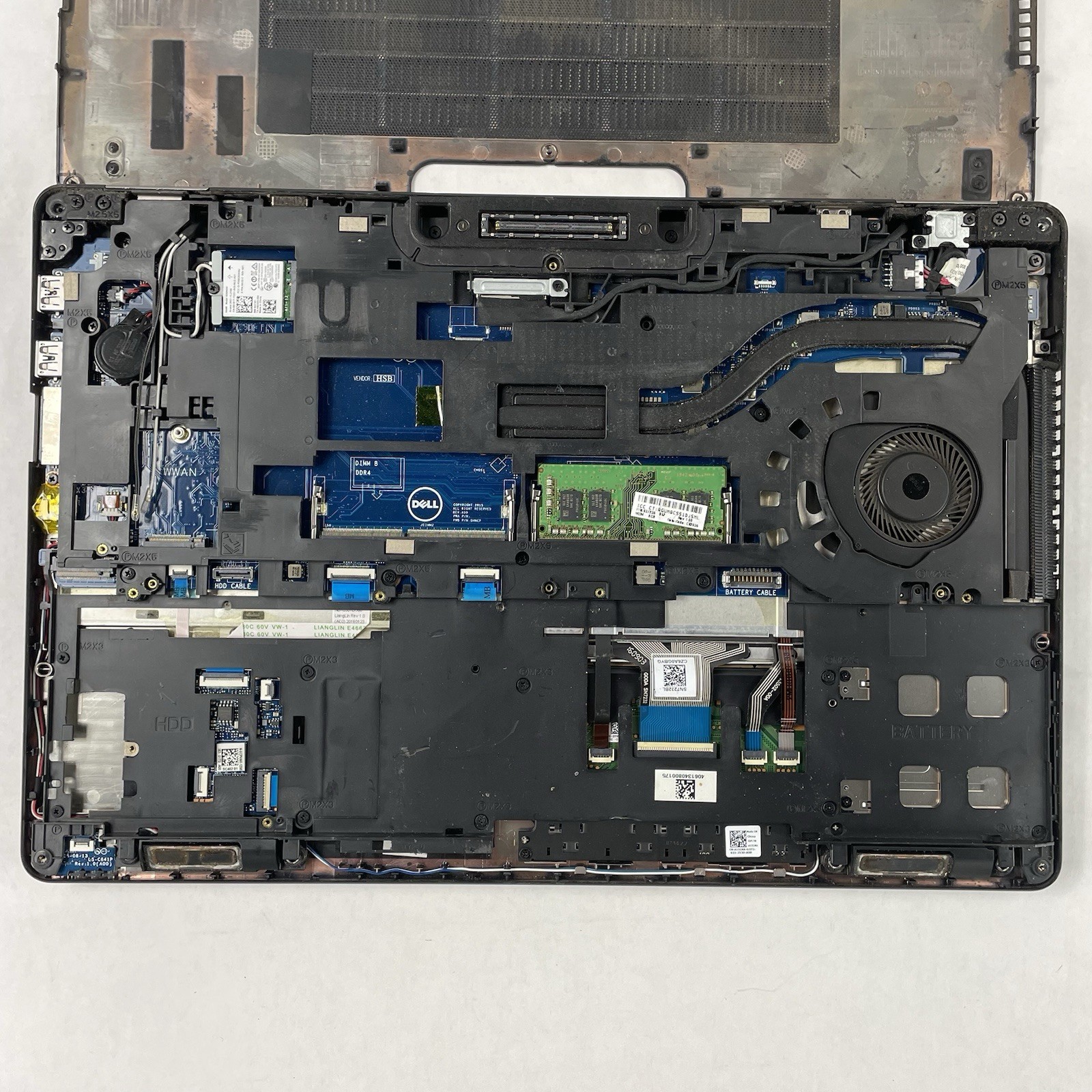 Dell Latitude E5570 15.6″ i3-6300U 2.40 GHz 8 GB RAM No SSD No OS No Battery