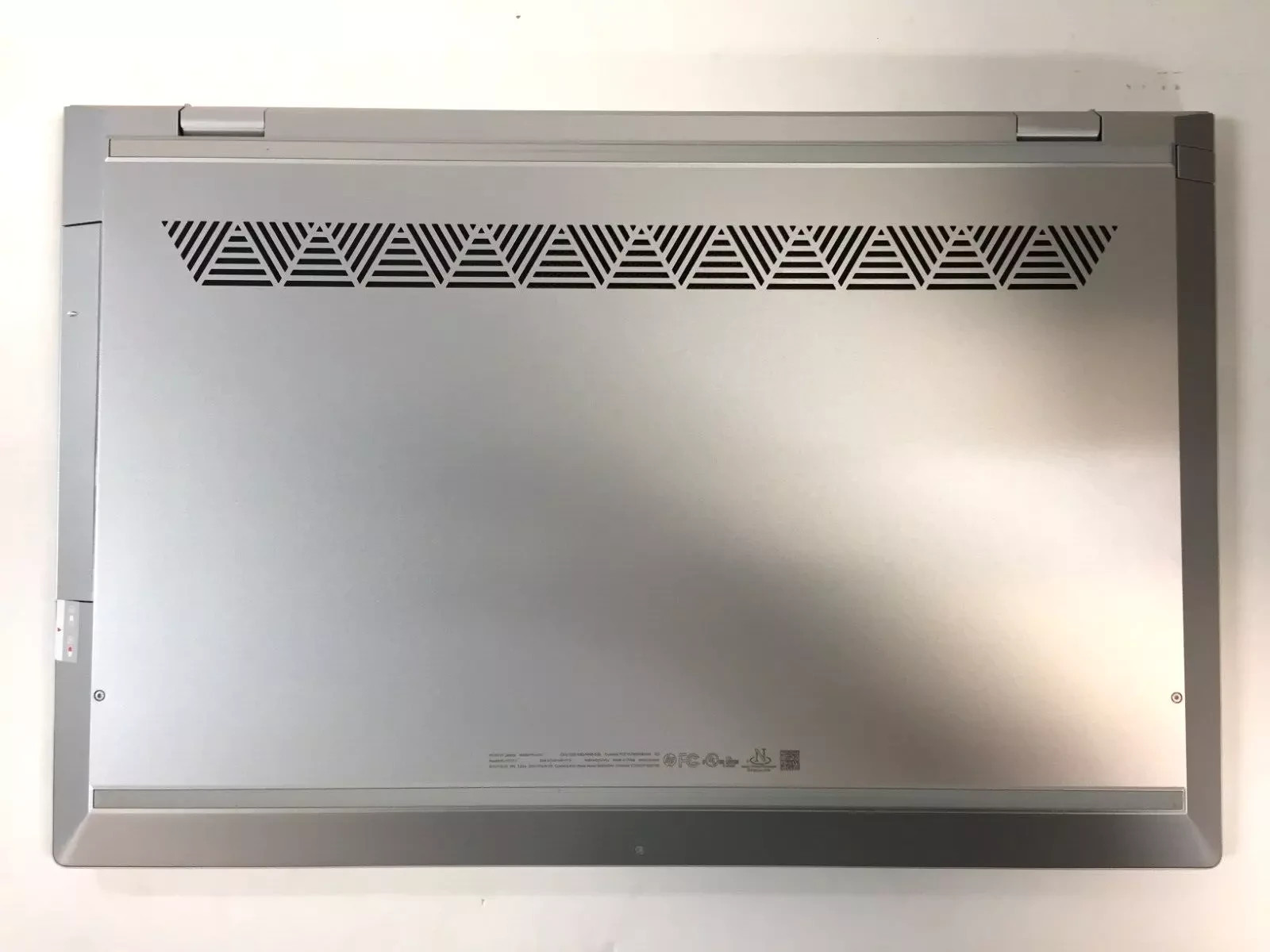 HP 17M ENVY CE+i7-10510@4.9GHz+1TB SSD+1TB SATA+16GB RAM+NVIDIA+ FREE AI-ONBOARD